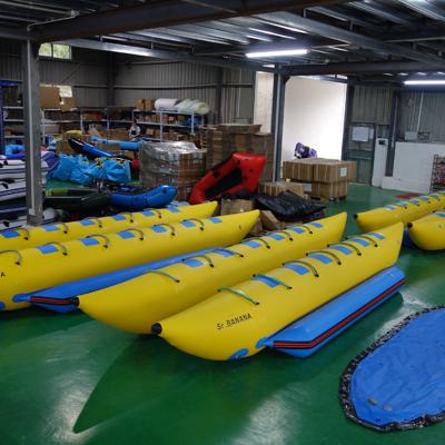 12 Sitze Double Lines aufblasbares Bananenboot für Wassersportspiele