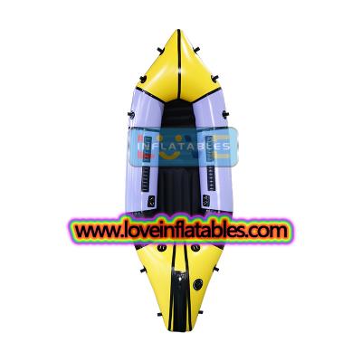 Erkundung der Natur mit schnellem Einzelpackraft für Flachwasser und Wildwasser